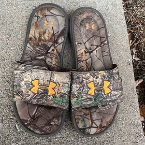 Under Armour slides mens size 8